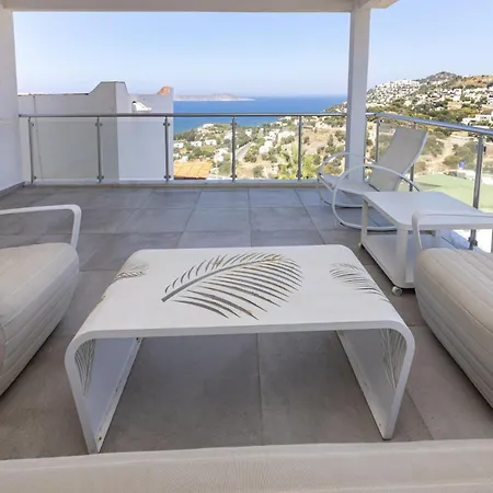 Amazing Duplex House With Sea View In Bodrum Apartmán