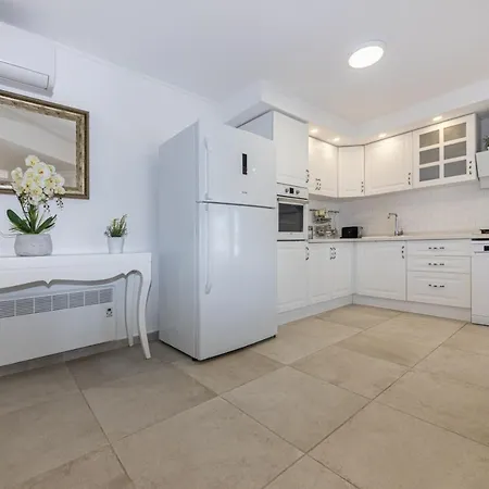 Amazing Duplex House With Sea View In Bodrum 아파트 *